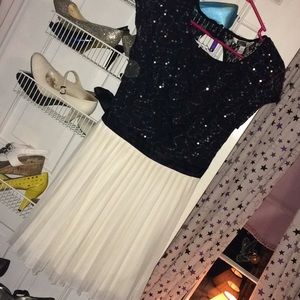 Beautiful party dress 🖤